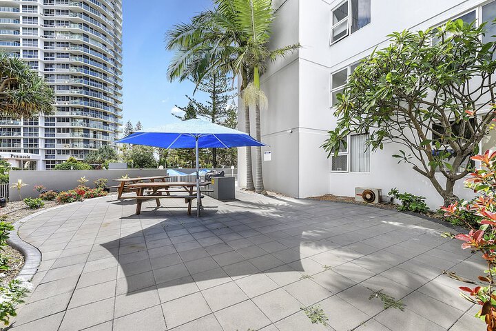 Hotel Exterior 18 of 20