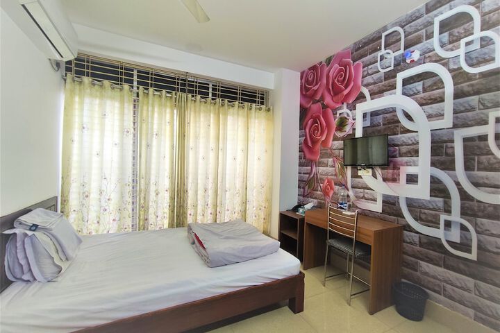 Room 2 of 11