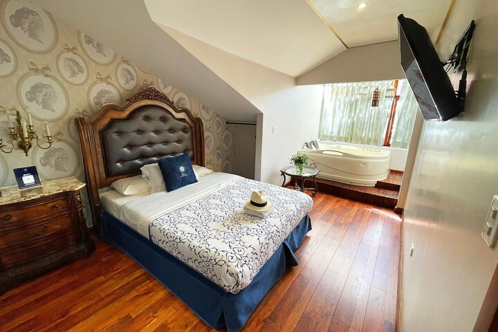 Room 44 of 85
