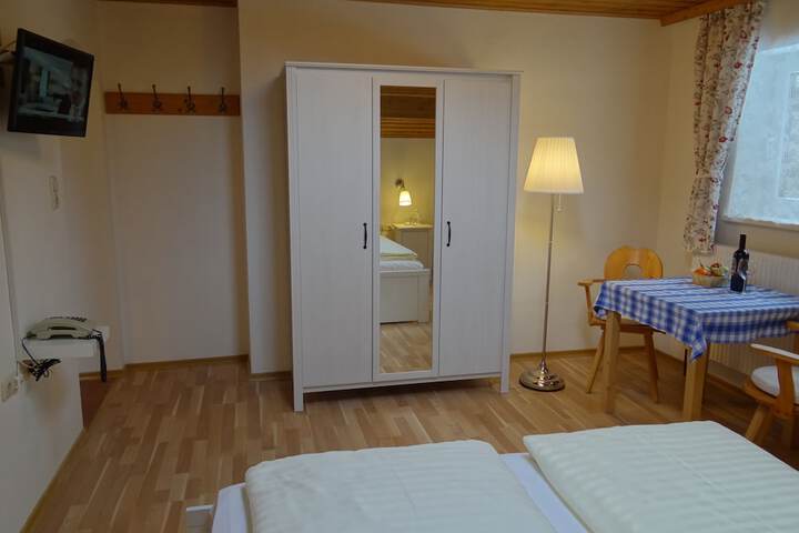 Room 36 of 61