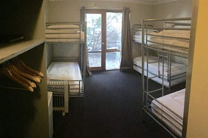 Room 9 of 35