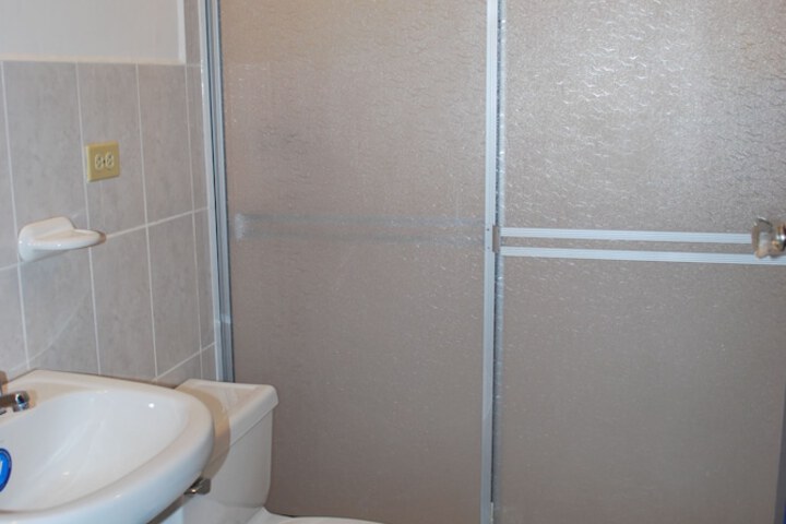 Room 35 of 71