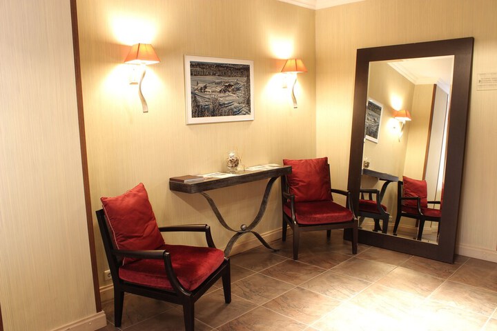 Hotel 2 of 76