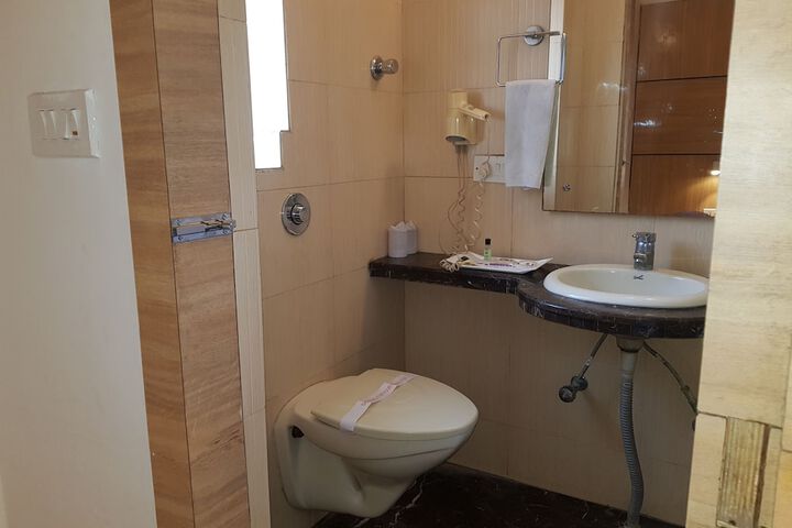 Room 44 of 78