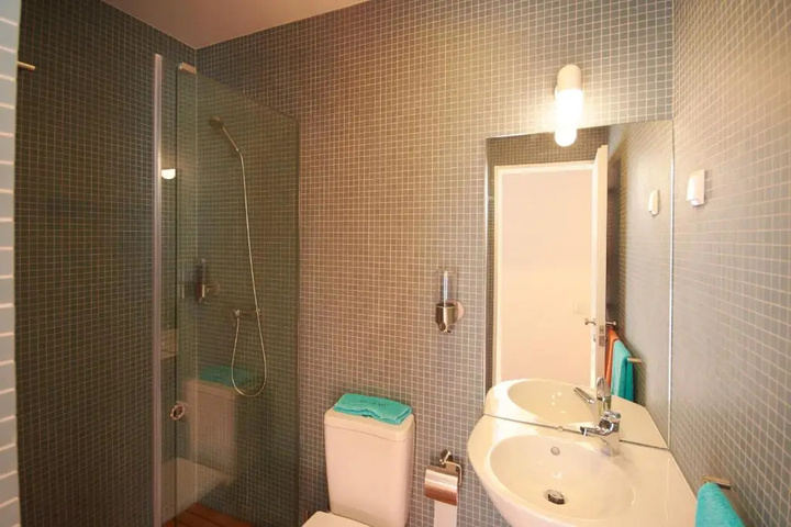 Room 5 of 5