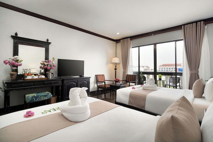 Room 42 of 83