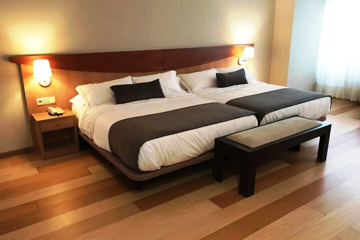 Room 18 of 53