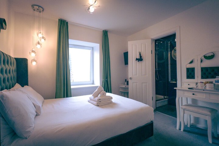 Room 13 of 60