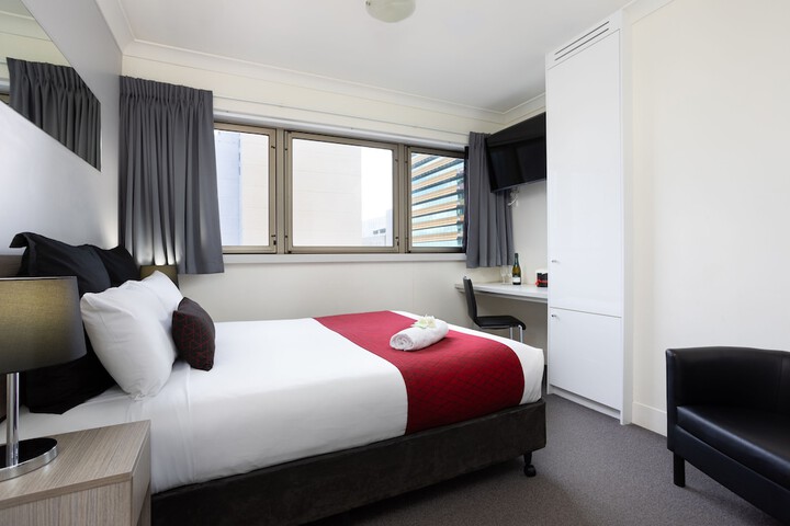 Room 10 of 51