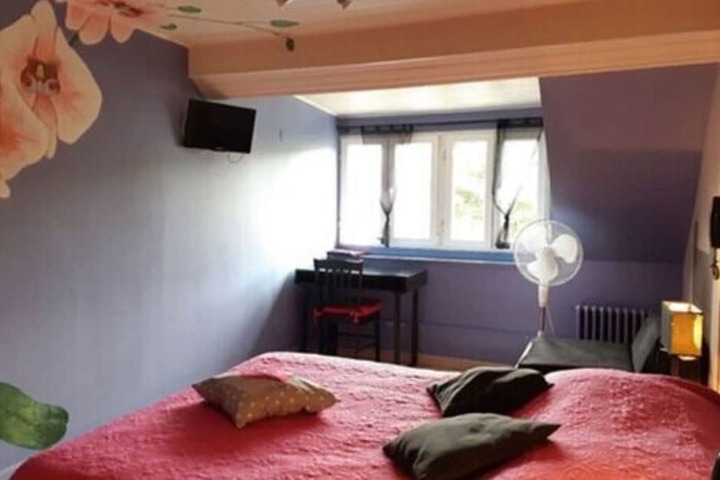Room 5 of 28