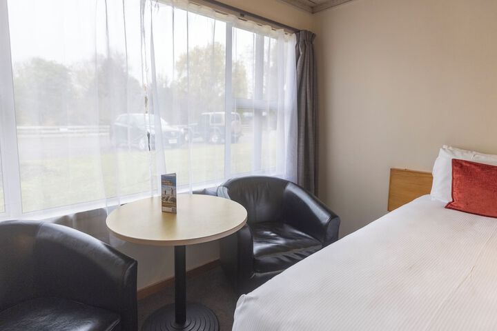 Room 30 of 99