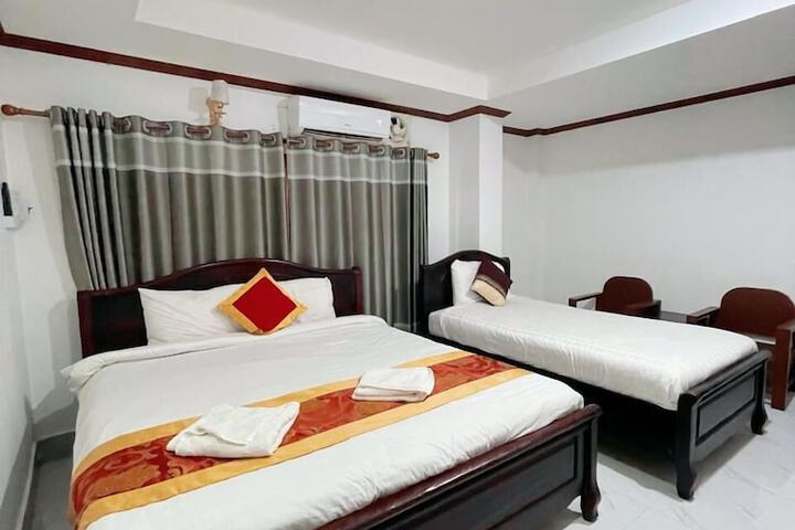 Room 35 of 62