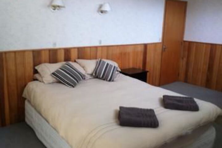 Room 36 of 222