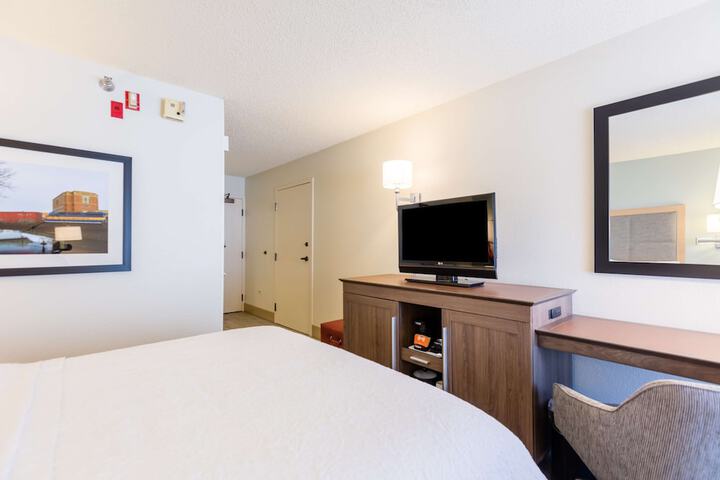 2 Queen Beds (6 of 21)