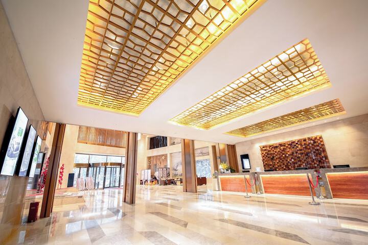 Hotel Interior 6 of 49