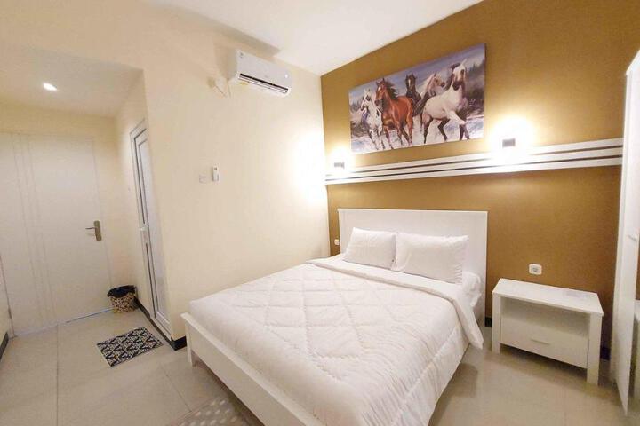 Rons City Hotel near Simpang Lima Semarang Mitra RedDoorz