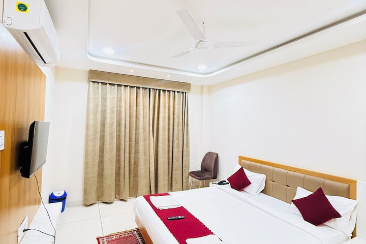 Room 18 of 43