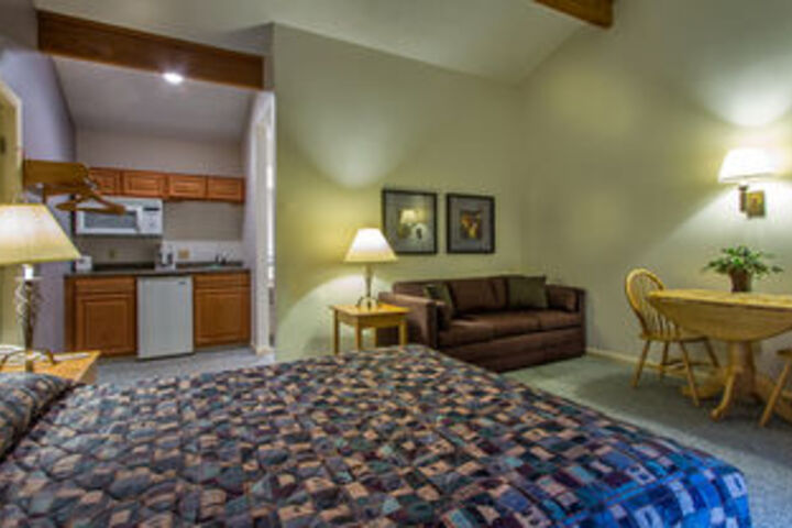Room 8 of 23