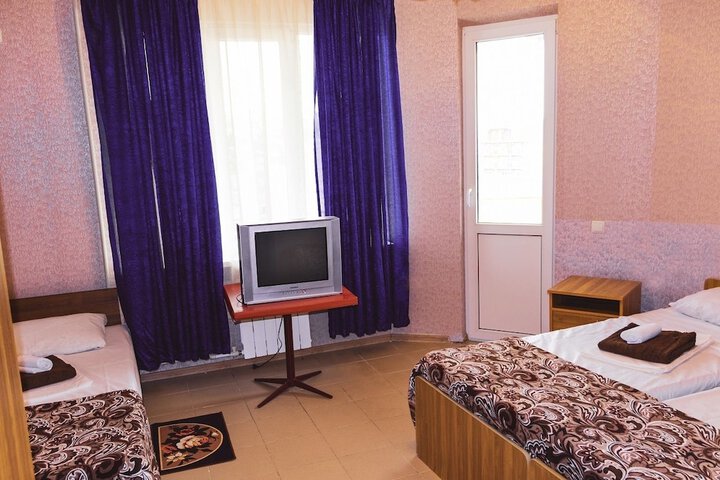 Room 32 of 62