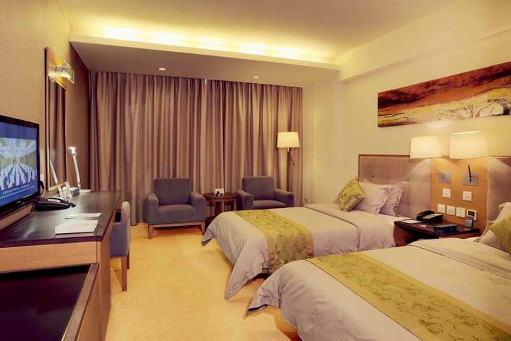 Room 15 of 44