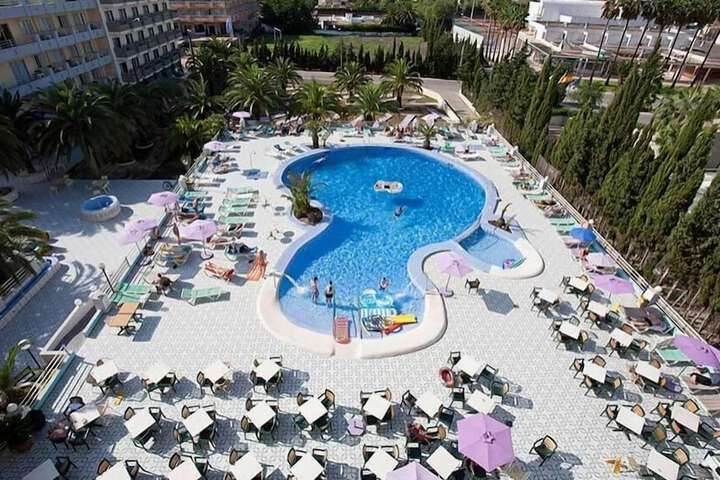 Pool Hotel