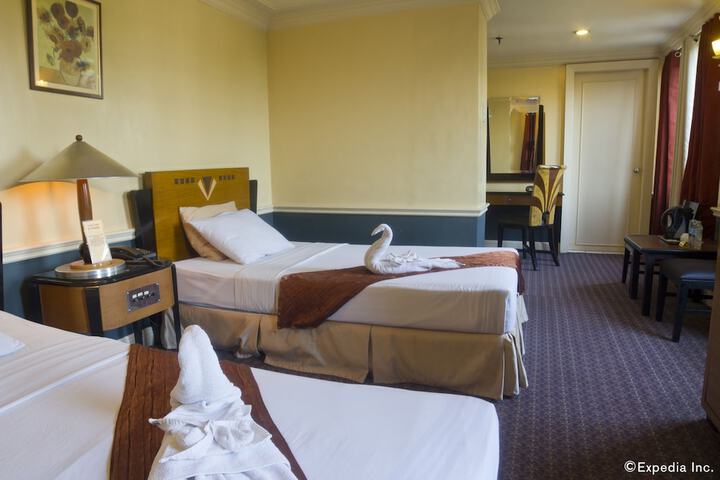Room 36 of 90