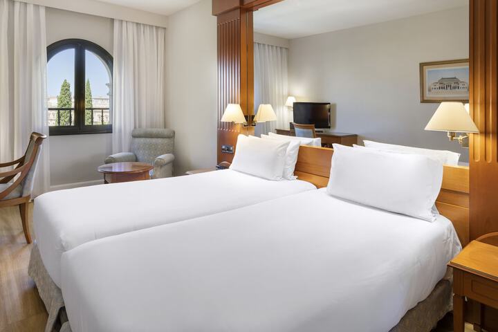 Room 2 of 46