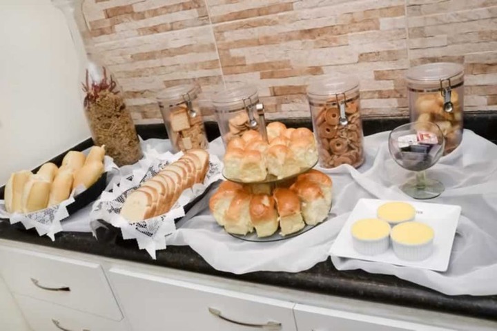 Breakfast/Coffee Service 16 of 25