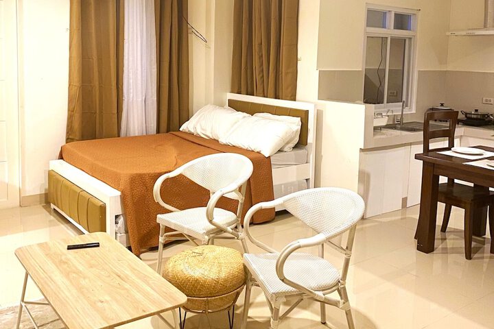 Room 16 of 23