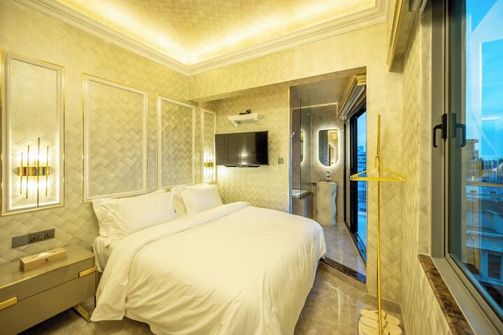 Room 78 of 285