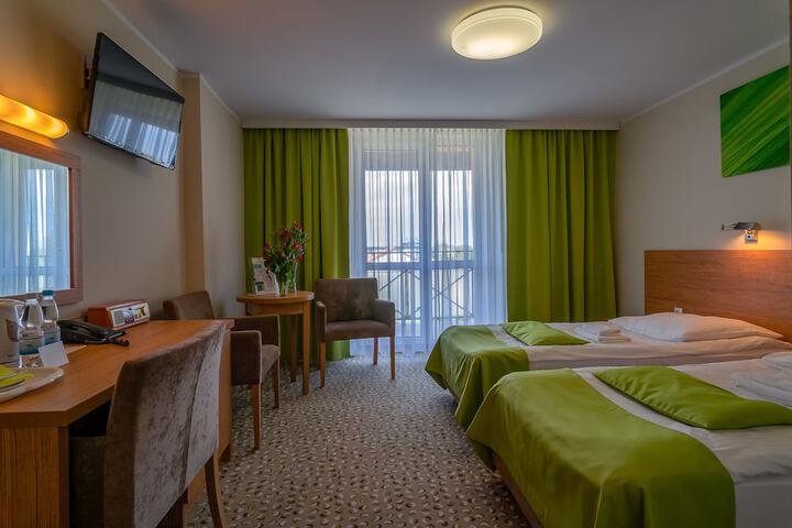 Room 15 of 76
