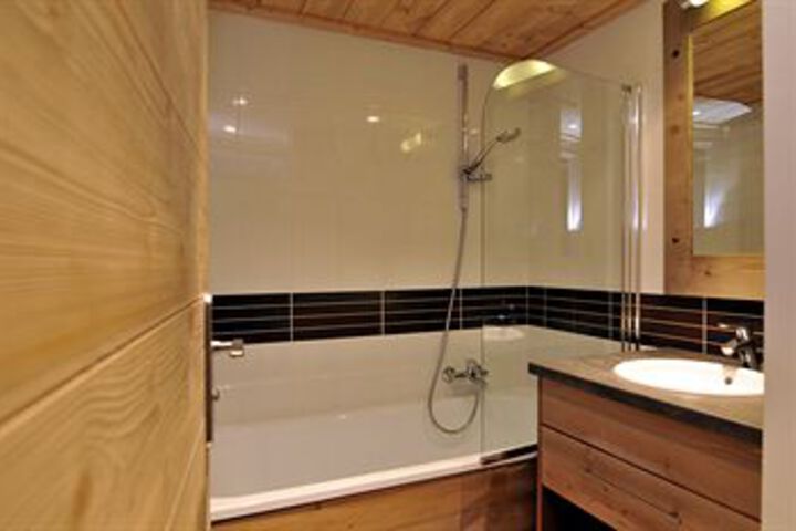 Room 4 of 22