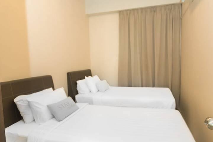 Room 14 of 87