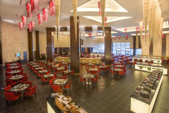 Dining 66 of 149