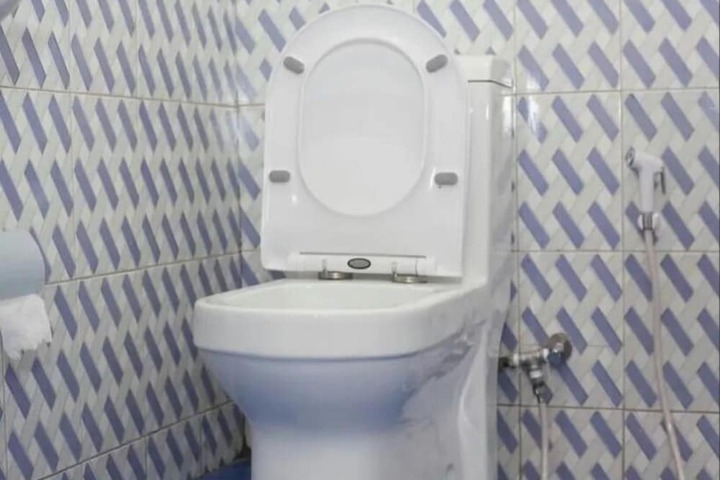 Room 2 of 14