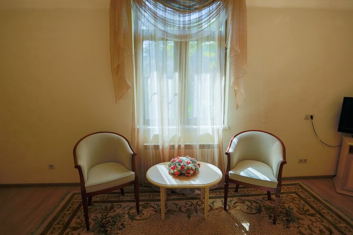 Room 44 of 89