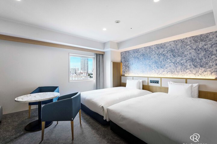 Room 21 of 42
