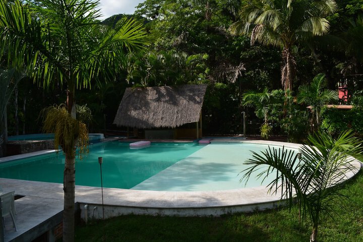 Pool 13 of 35