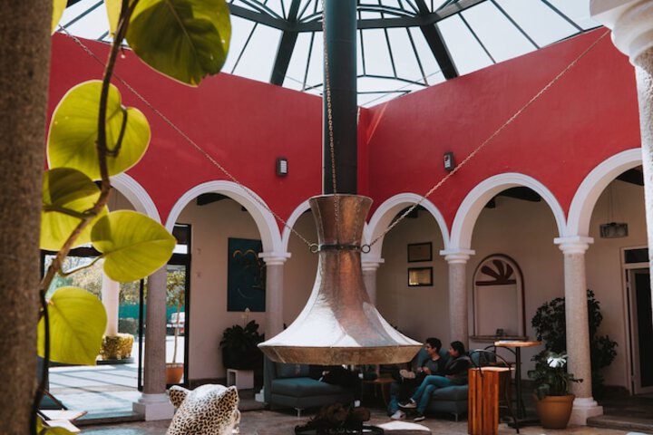 Entrance & Lobby