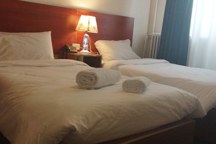 Room 19 of 42