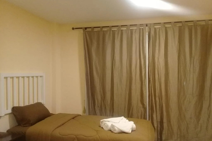 Room 10 of 11