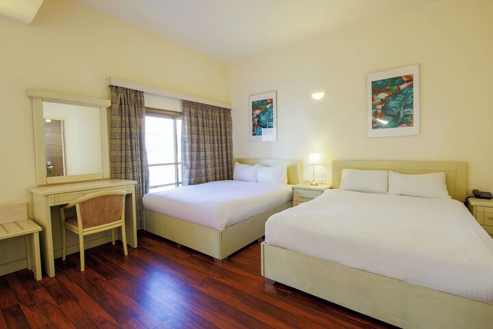 Room 7 of 42
