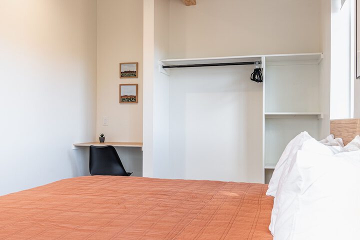 Room 15 of 120