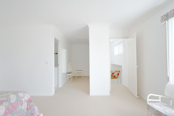 Room 3 of 22