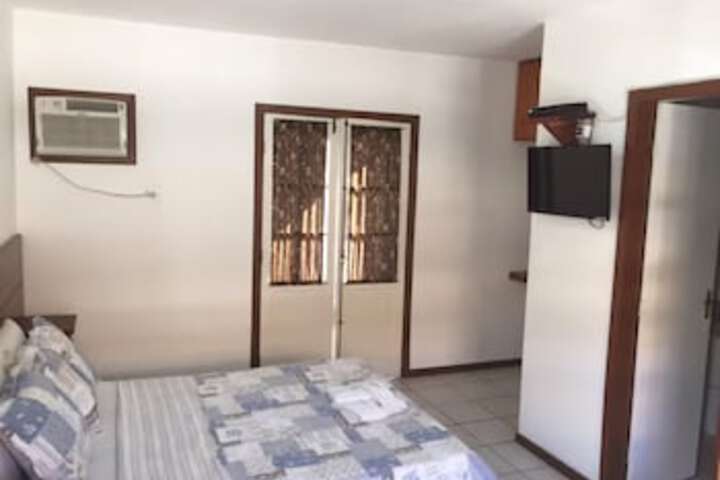 Room 1 of 10