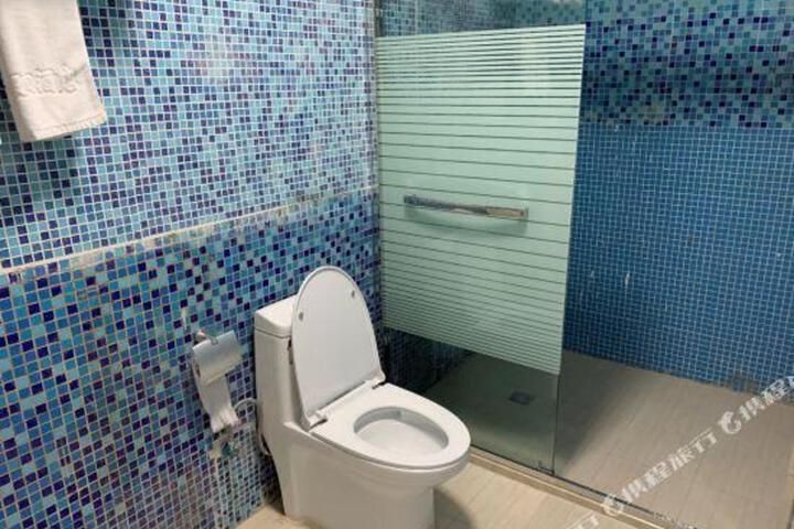 Yuandong Holiday Hotel