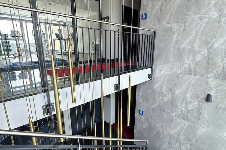 Ballroom/Hall 78 of 100
