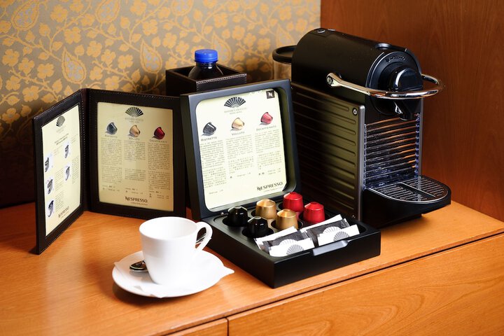 Breakfast/Coffee Service 70 of 144