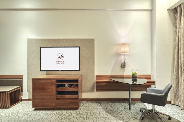 Room 18 of 49