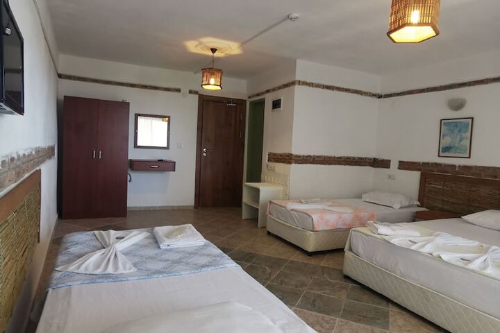 Room 19 of 52